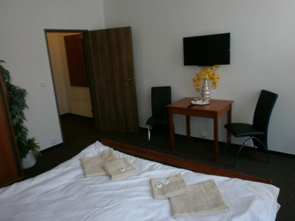 Hotel U Cisare Melnik Exterior foto