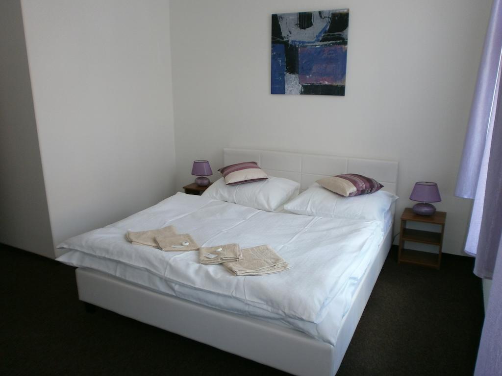 Hotel U Cisare Melnik Quarto foto