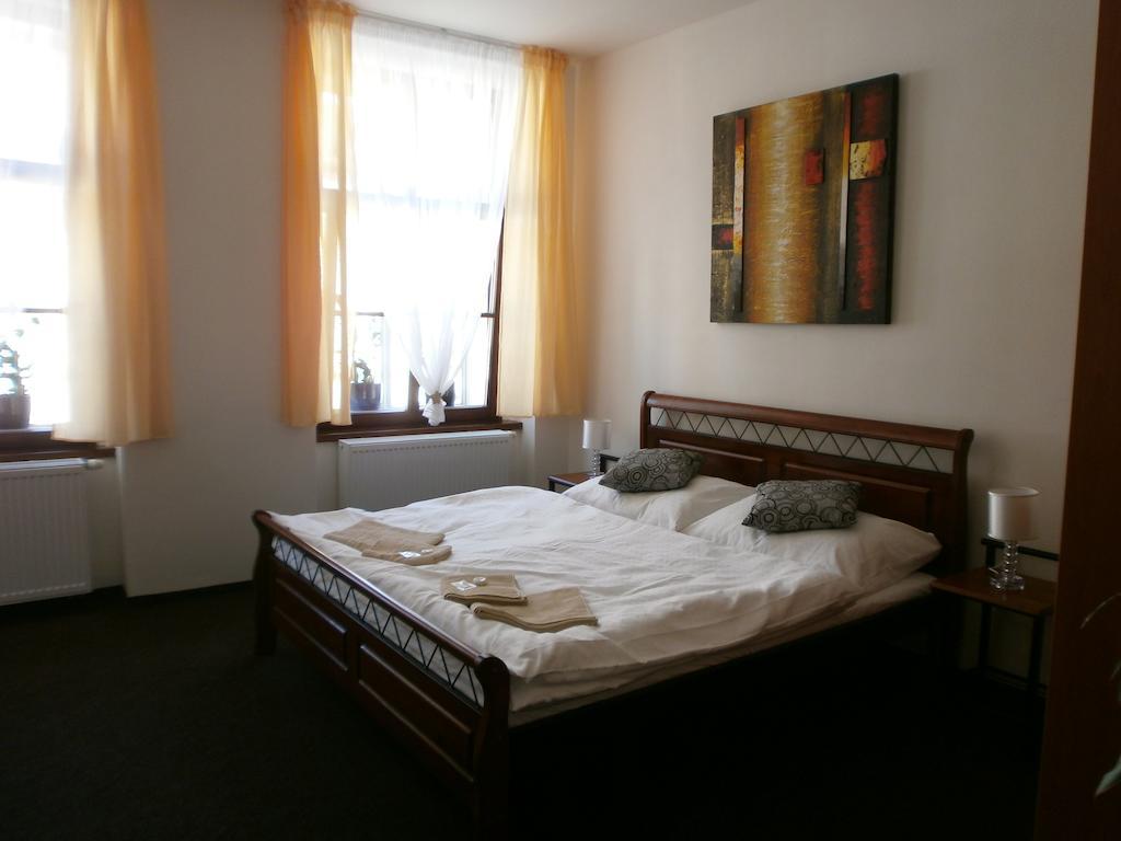 Hotel U Cisare Melnik Quarto foto