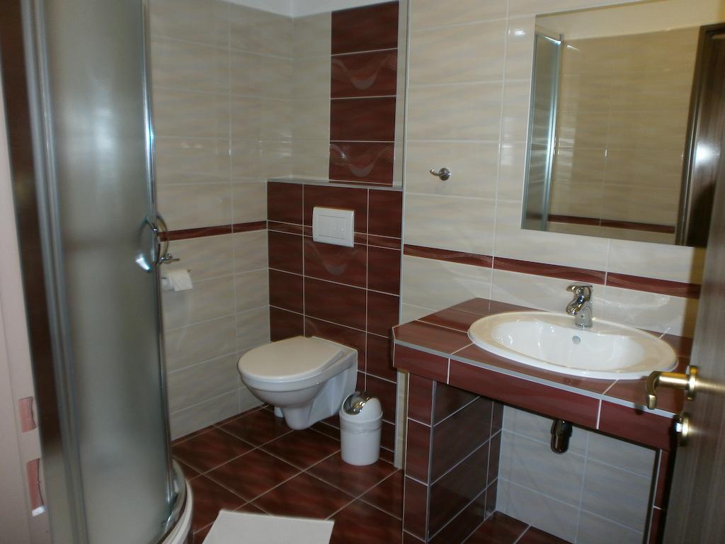 Hotel U Cisare Melnik Quarto foto